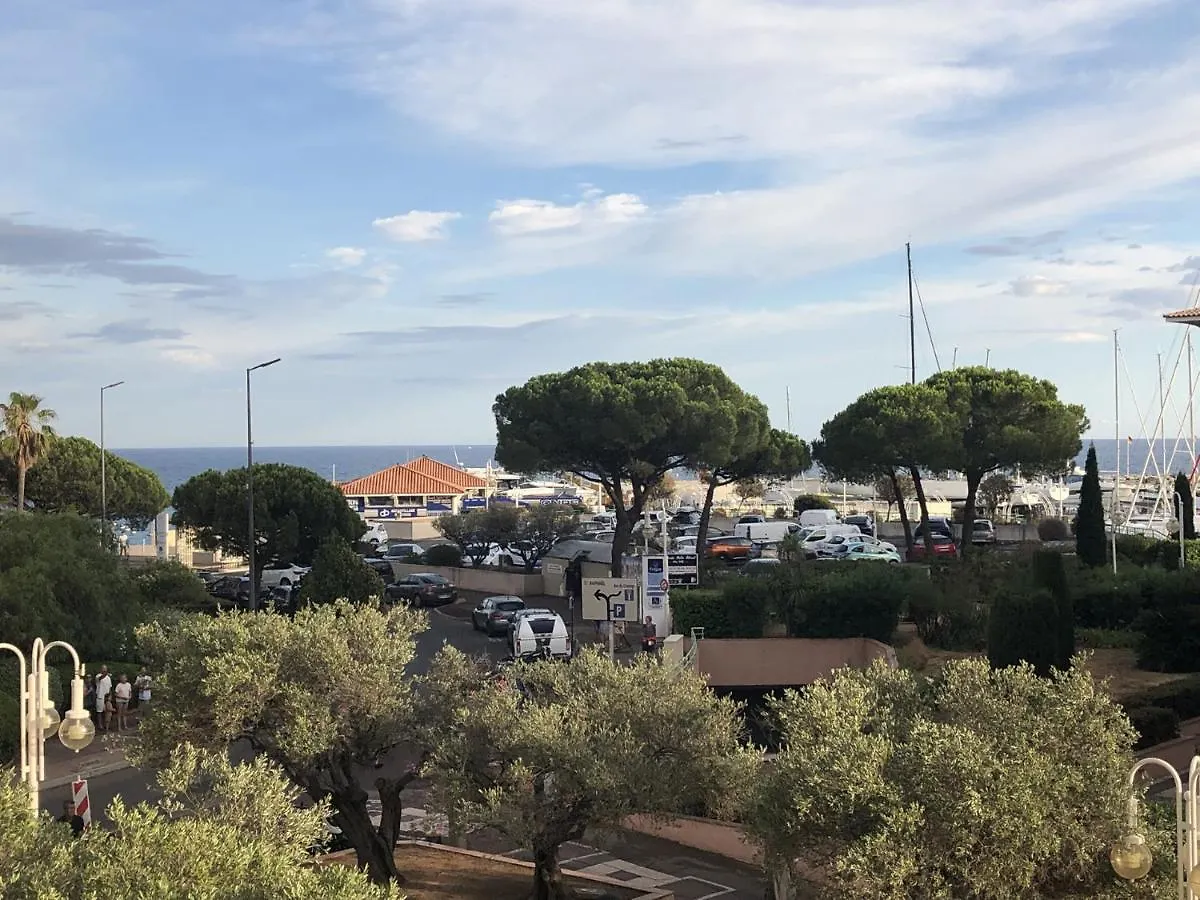 Port Frejus Apartment